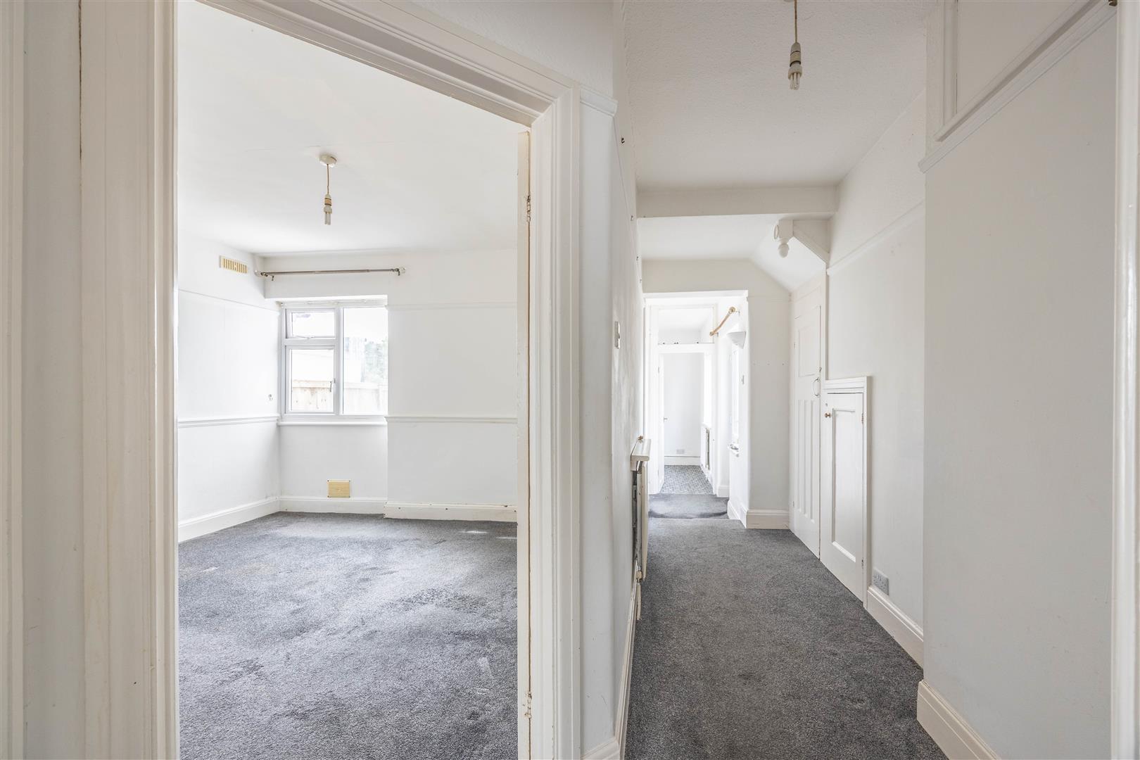 Hallway/Bedroom